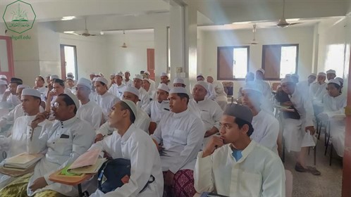 كلية الشريعة والقانون فرع المكلا ترحب بطلاب المستوى الأول للعام الجامعي 2022-2023م