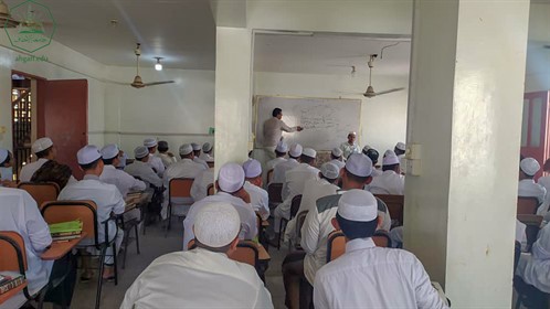 كلية الشريعة والقانون فرع المكلا ترحب بطلاب المستوى الأول للعام الجامعي 2022-2023م