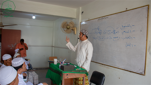 كلية الشريعة والقانون بجامعة الأحقاف تقيم اللقاء الترحيبي والتعريفي لطلاب المستوى الأول