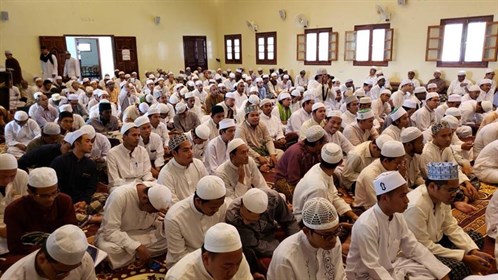 كلية الشريعة والقانون تقيم حولية الحبيب عبدالله بن محفوظ الحداد رحمه الله