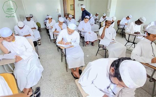 جامعة الأحقاف تدشن امتحانات الفصل الدراسي الأول بكليتي الشريعة والقانون والعلوم الاسلامية للعام الجامعي 2021-2022م