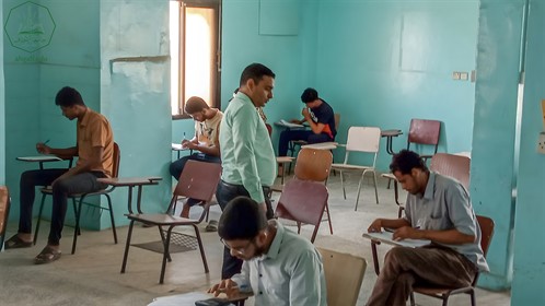 كلية الادارة والاقتصاد تقيم الامتحان الشامل لتطبيقات أساسيات المحاسبة