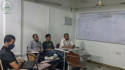 كلية هندسة وعلوم الحاسوب بجامعة الاحقاف تدشن برنامج العروض التقديمية تحت اشراف وحدة اللغة الانجليزية