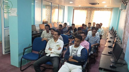 كلية الادارة والاقتصاد بجامعة الاحقاف تقيم مناقشة أبحاث التخرج