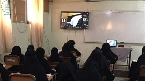 وحدة شوون الخرجين بالتنسيق مع عمادة كلية الشريعة والقانون وكلية البنات والاتحاد الاندونيسي