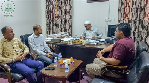 وحدة شؤون الخريجين بجامعة الاحقاف تعقد اجتماعها الدوري العاشر