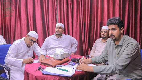 -ضم كوادر من تخصصات مختلفة- مركز بحوث حضرموت بجامعة الأحقاف يختتم البرنامج التدريبي لتأهيل محكمين 