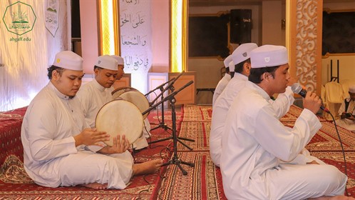 كلية العلوم الإسلامية بجامعة الأحقاف تزفُّ الدفعة الثالثة من خريجي الدراسات الإسلامية