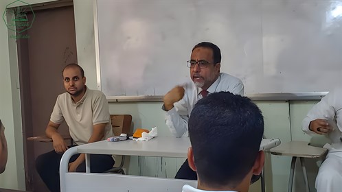 وحدة شؤون الخريجين تقيم لقاء بطلاب المستوى الرابع بالجامعة