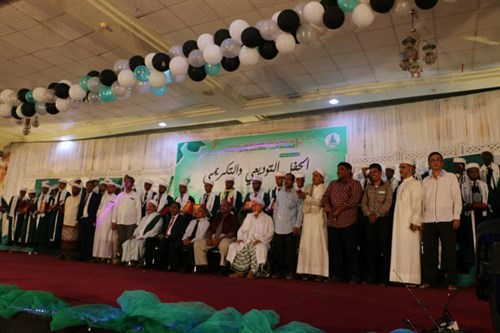 جامعة الأحقاف تحتفل بتخرج دفعة جديدة من كلية الادارة والاقتصاد وكلية البنات