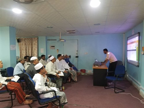 جامعة الأحقاف تقيم الدورة التدريبية لبرنامج التسجيل الإلكتروني