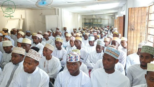 نائب رئيس جامعة الاحقاف والوفد المرافق له في ضيافة معهد الجنيد الإسلامي