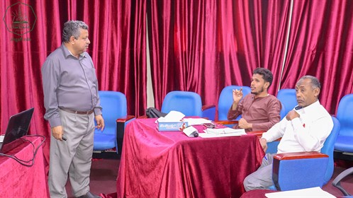 وحدة اللغة الإنجليزية بجامعة الأحقاف تقيم ورشة عمل بعنوان استراتيجيات تدريس القراءة والكتابة باللغة الإنجليزية