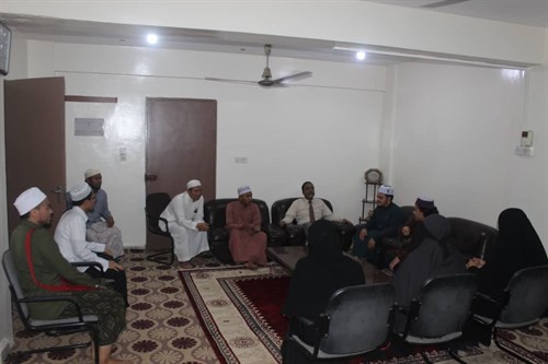 وفد ماليزي يزور جامعة الأحقاف