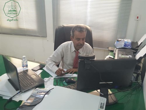 جامعة الاحقاف تمهد لإقامة علاقات مع جامعة بتروناس الماليزية