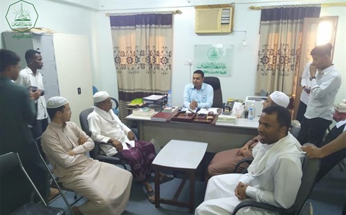 طلاب ثانوية النهضة العلمية الأهلية بسيئون في زيارة لجامعة الأحقاف