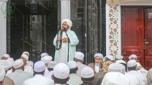 جامعة الأحقاف تفتتح مسجد كلية الشريعة والقانون بتريم