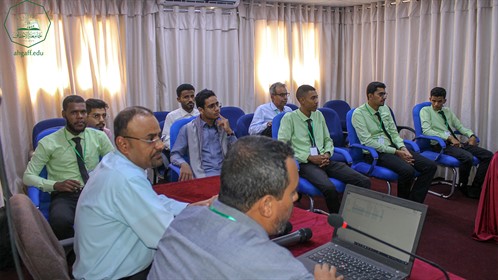 بمناقشة 16 بحثاً.. انطلاق الجلسة الثانية للمؤتمر الدولي للتكنولوجيا الذكية بالمكلا