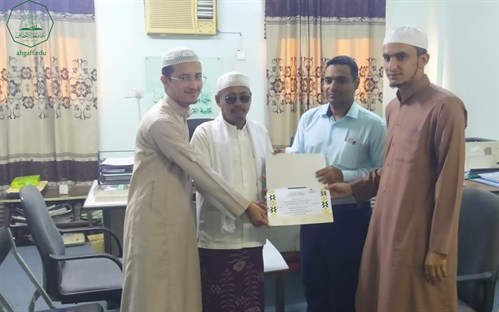 طلاب ثانوية النهضة العلمية الأهلية بسيئون في زيارة لجامعة الأحقاف