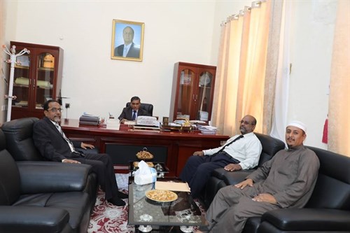 البحسني يشيد بالتميز الاكاديمي لجامعة الاحقاف