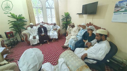 نائب رئيس جامعة الاحقاف والوفد المرافق له في زيارة لمفتي زنجبار ومركز علماء شرق افريقيا