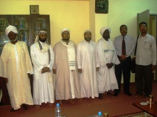 جامعة الأحقاف تمنح درجة الدكتوراه للباحثين السقاف والشلماني في أصول الفقه