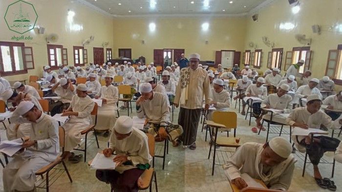 كلية الشريعة والقانون بدء الامتحانات النهائية لعام الجامعي ٢٠٢١- ٢٠٢٢ م