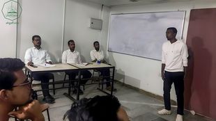 كلية هندسة وعلوم الحاسوب بجامعة الاحقاف تقيم الأسبوع الثاني من برنامج العروض التقديمية تحت اشراف وحدة اللغة الانجليزية للعام الجامعي 2022-2023م