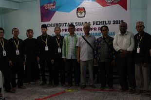 جامعة الأحقاف ترعى الانتخابات الرئاسية الاندونيسية بمدينة المكلا