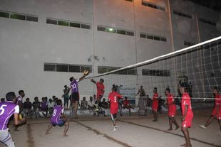 فريق المستوى رابع " محاسبة " بطلا لدوري كرة الطائرة والطالب " حسين العيدروس " بطلا لدوري كرة تنس الطاولة